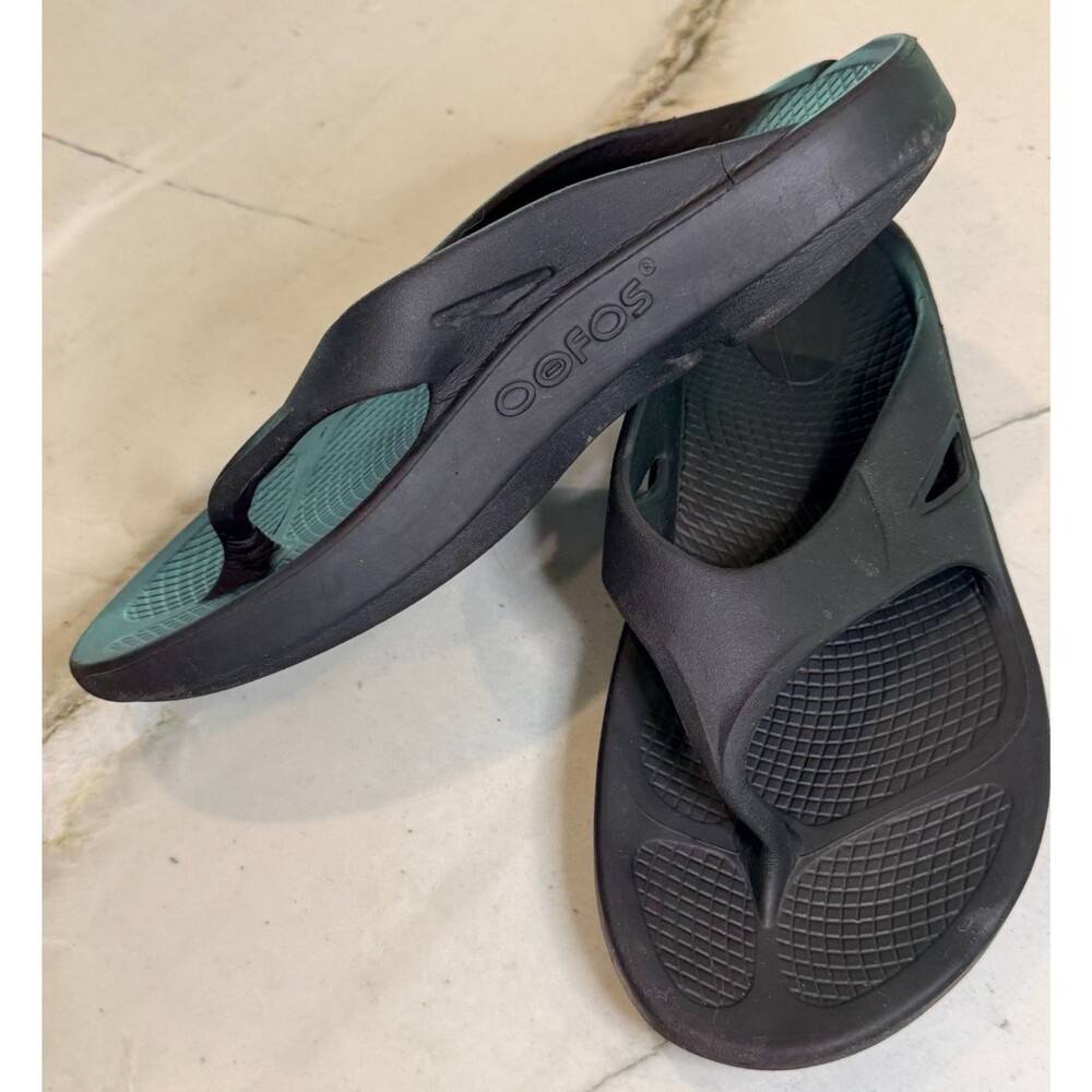 Oofos Original Black Recovery Comfort Flip Flop Sandals Men’s Size 8 Women’s 10